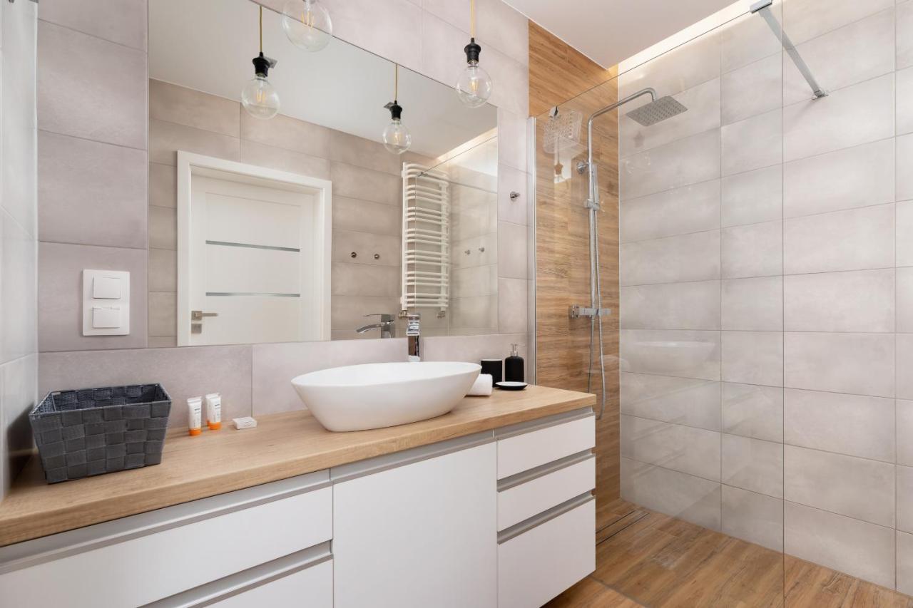 Apartments Cystersow Cracow By Noclegi Renters Krakow Bagian luar foto