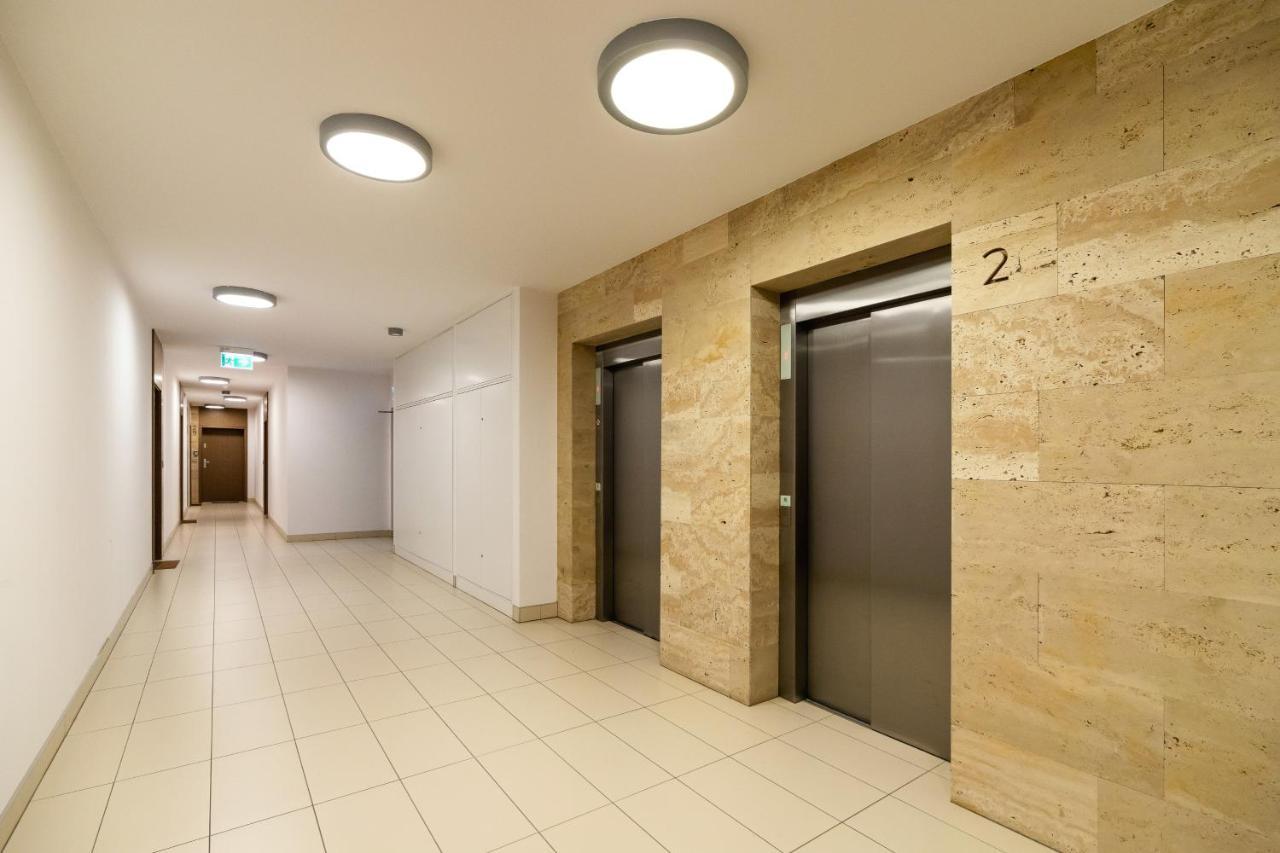 Apartments Cystersow Cracow By Noclegi Renters Krakow Bagian luar foto